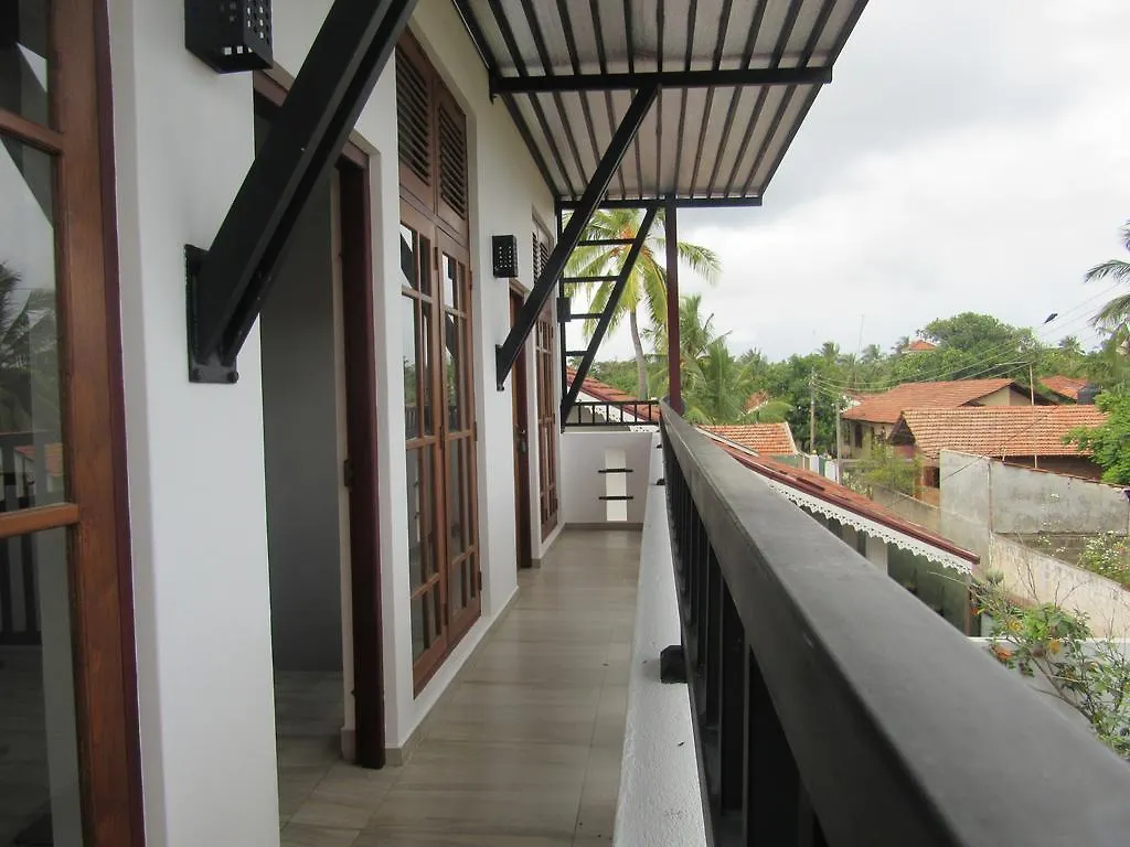Guest house Good Luck Hotel Negombo Sri Lanka