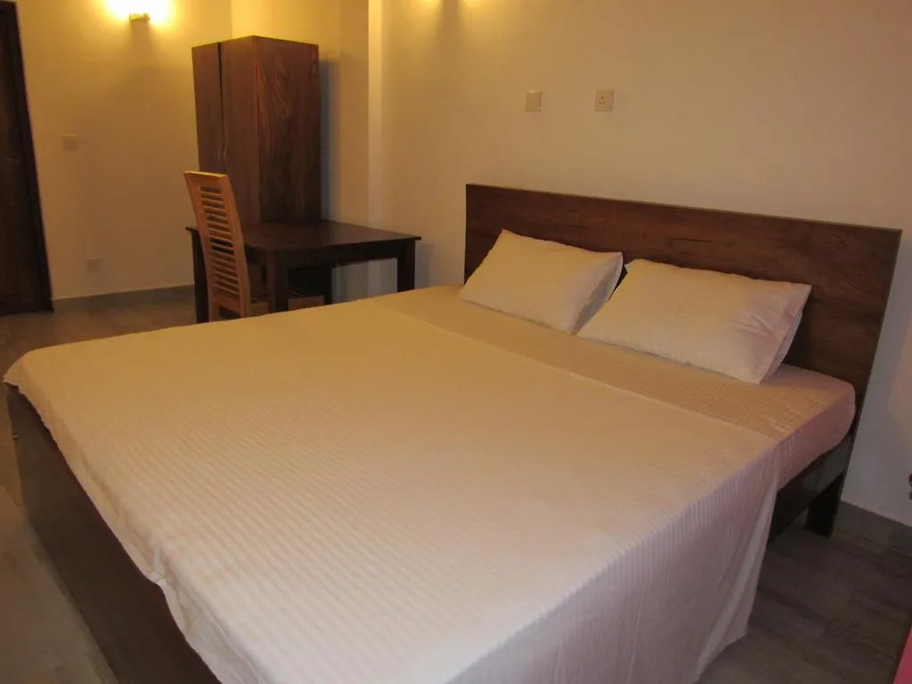 Good Luck Hotel Negombo