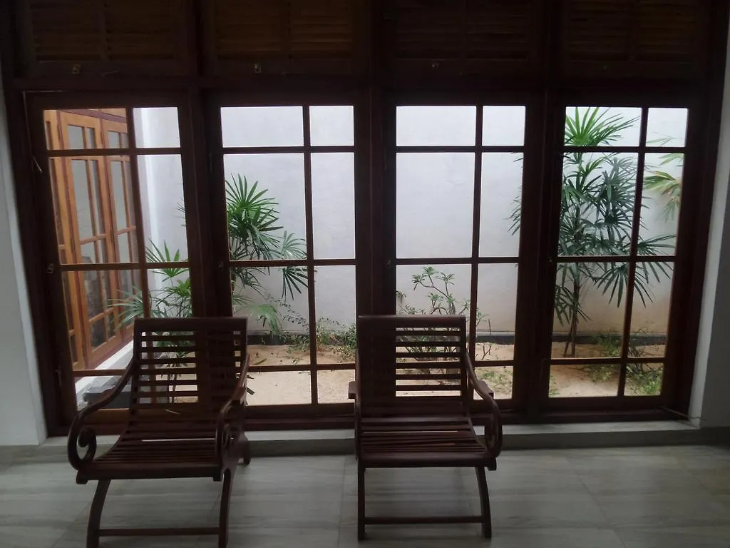 Good Luck Hotel Negombo Guest house